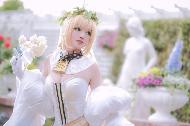 Makiyo丫子湘莹再赴检署 场面混乱Makiyo被相机砸头|开云登录入口(图2) 开云app下载